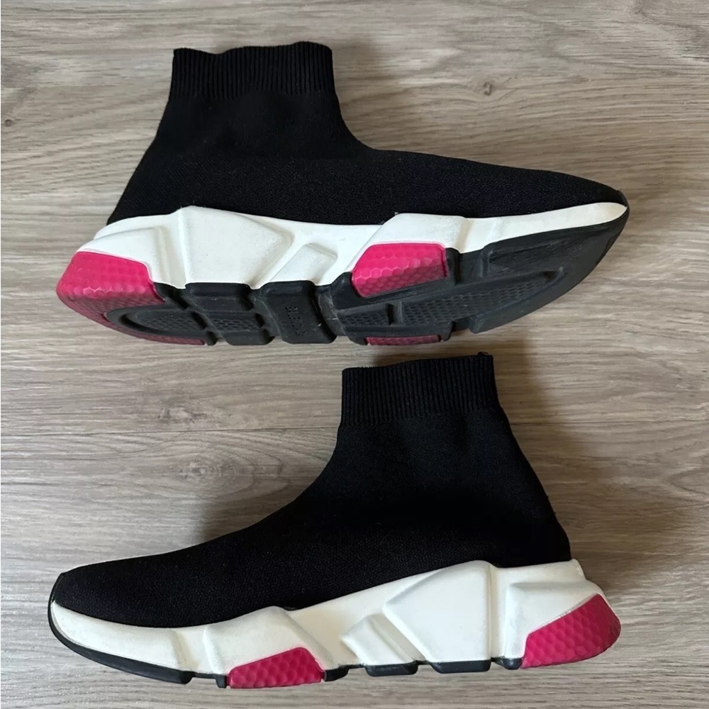 *AUTHENTIC* BALENCIAGA - Speed Knit Sneaker - Black/pink - Women’s US 6 / EU 36 - Picture 6 of 12